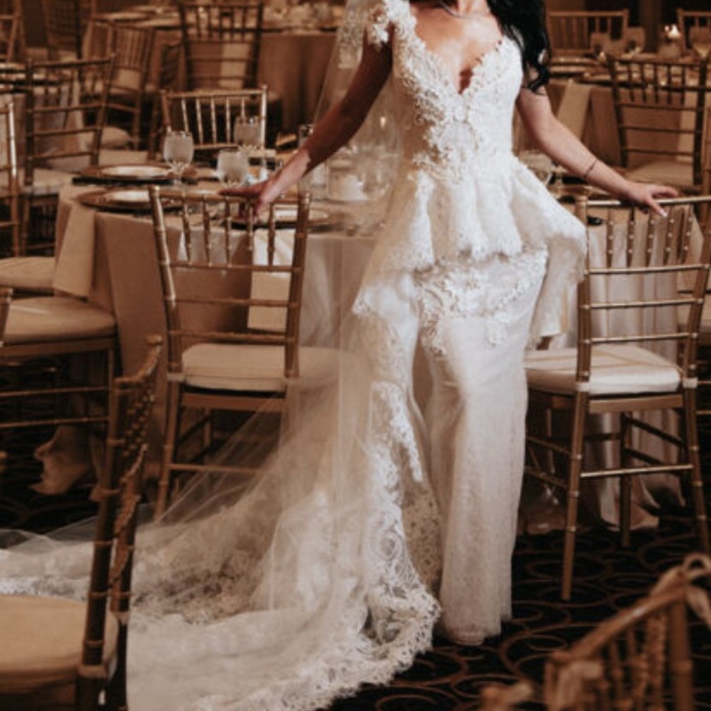 Elegant White Lace Wedding Dress with Peplum and Train
